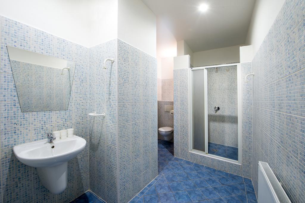 Hotel U Lva Билина Номер фото